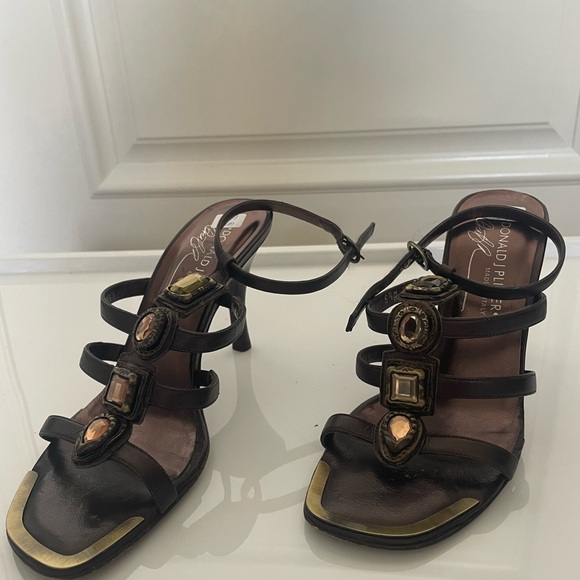 Donald J Pliner Strappy Brown Heels - Picture 2 of 3